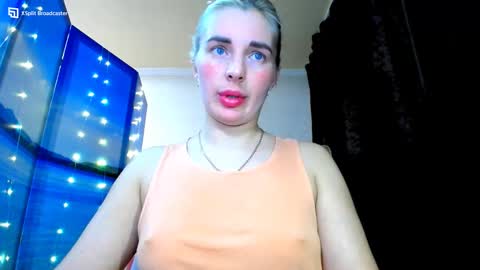 Mia. online show from December 6, 10:13 pm