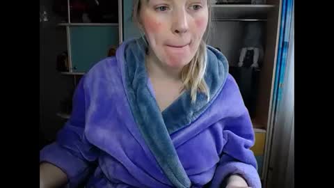 Mia. online show from February 17, 10:58 am