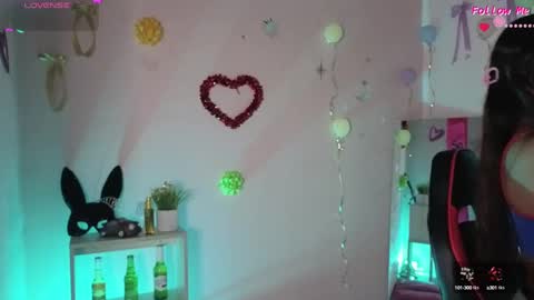 mia_sweetdc online show from September 15, 6:20 pm