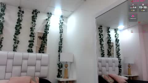Mia online show from June 20, 11:27 am