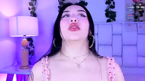 Mia online show from July 11, 11:46 am