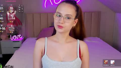 Mia online show from June 8, 11:00 am