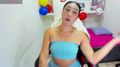      online show from June 27, 12:22 pm