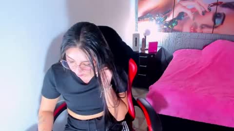       online show from April 23, 7:37 pm