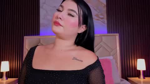 Miaa Farrel online show from August 3, 5:52 pm