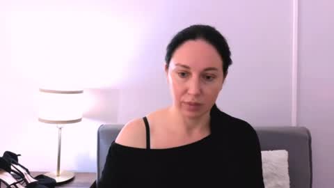 Mia online show from July 20, 4:20 pm