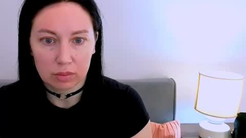 Mia online show from March 1, 7:23 am