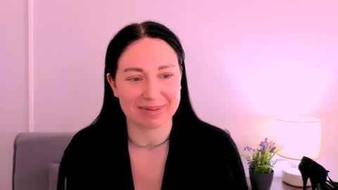 Mia online show from April 24, 3:36 pm