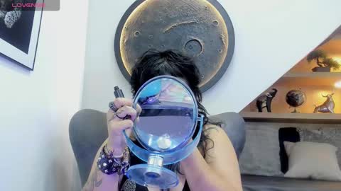 Mia online show from March 12, 12:53 pm