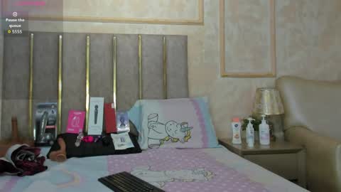 Miaasummer online show from May 11, 11:28 am