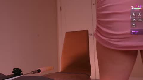 miablueye online show from July 14, 3:17 pm