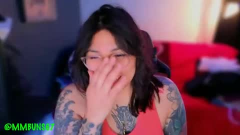 Mia online show from November 29, 3:36 am