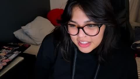 Mia online show from April 29, 3:44 am