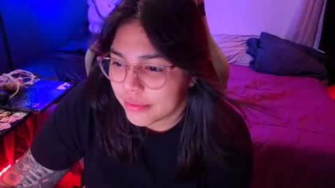 Mia online show from June 13, 2:11 am