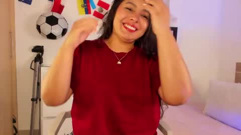 IG Yojanagomez  online show from June 19, 4:24 pm