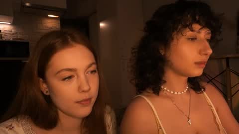 Mia online show from April 29, 10:36 pm