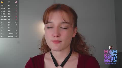 Mia online show from December 15, 1:18 pm