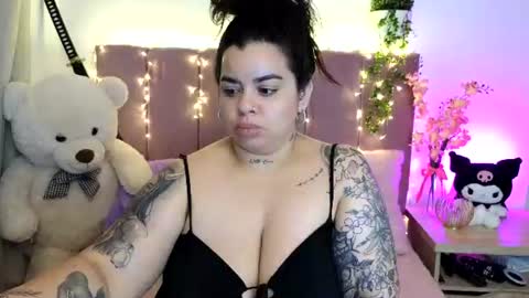 Miah Joness online show from August 3, 5:31 am