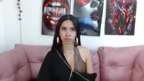 miahotcs online show from April 29, 3:17 pm