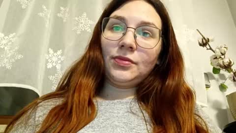 Mia online show from March 18, 7:42 pm