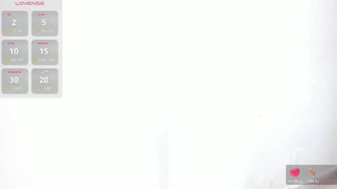 miajhonsonx online show from April 30, 6:13 pm