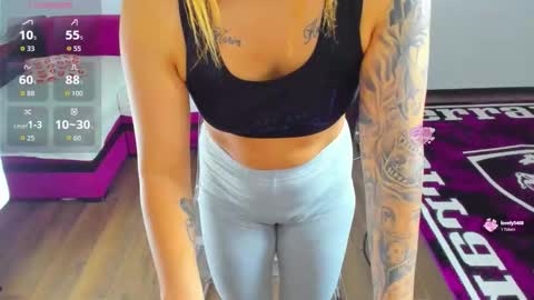 Mia Kittyy online show from November 22, 1:59 am