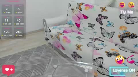 Mia Kittyy online show from June 18, 8:25 pm