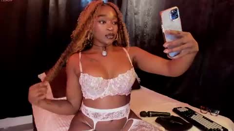 Mia online show from June 26, 12:16 am