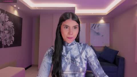 Call me Mia  online show from December 21, 5:19 pm