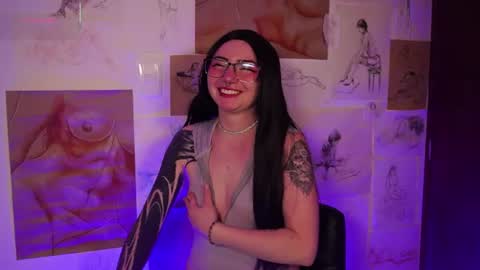 Lili online show from July 7, 2:46 am