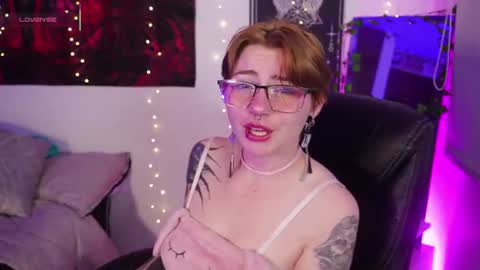 Lili online show from July 26, 4:32 am