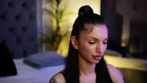  Miami  online show from December 5, 5:33 pm