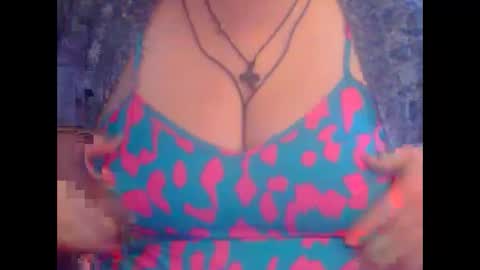 Snapshot of miamimistress chatting on October 20, 8:19 am maya online show from October 20, 8:19 am