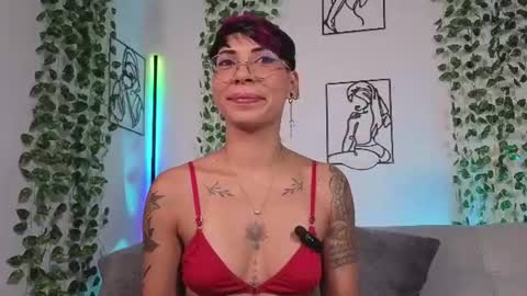 Mia Morgann online show from June 24, 12:23 pm