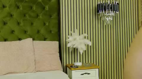 MiaNoir online show from December 4, 6:24 am