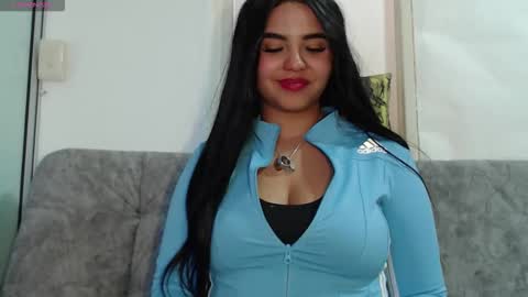 Snapshot of miapeyton chatting on October 11, 11:30 pm Mia Peyton   online show from October 11, 11:30 pm