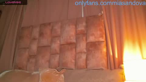 miasaandovaal 22 online show from August 1, 9:16 pm