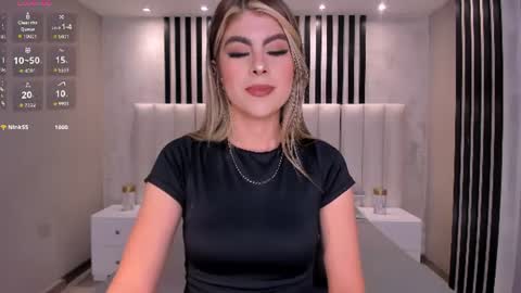 Mia Silva online show from June 21, 11:16 am