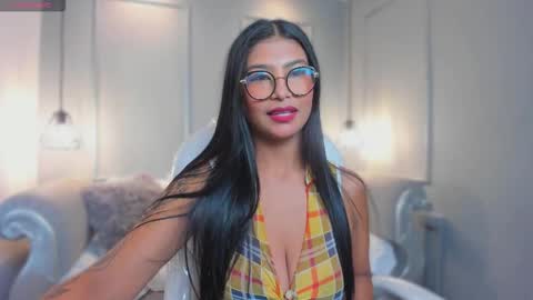 Mia  online show from March 4, 3:03 am