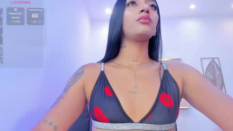 Mia Vegas online show from May 26, 11:22 pm