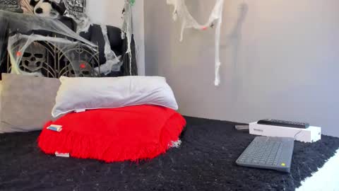 miavelvet1 online show from November 1, 4:55 am