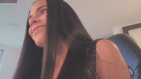 Mia online show from July 26, 12:36 pm