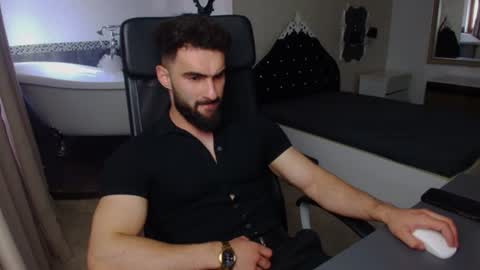 MicahLane online show from June 16, 4:27 am