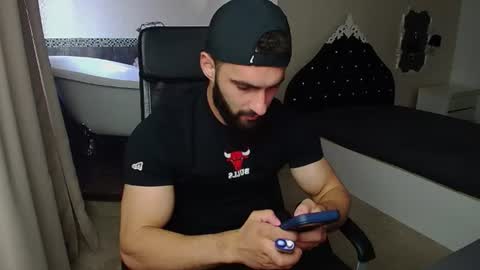 MicahLane online show from July 12, 4:37 am
