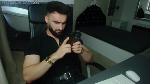 MicahLane online show from June 24, 5:25 am