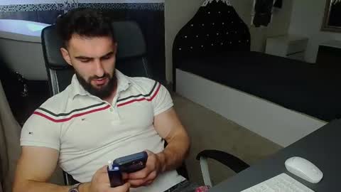 MicahLane online show from July 25, 4:54 am