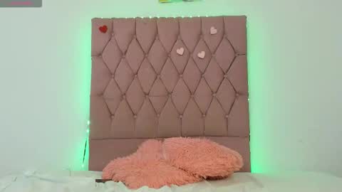 Micky and Sharon online show from November 2, 4:34 am