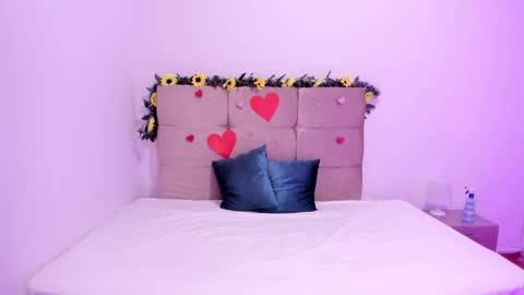 Micky and Sharon online show from February 26, 1:25 am