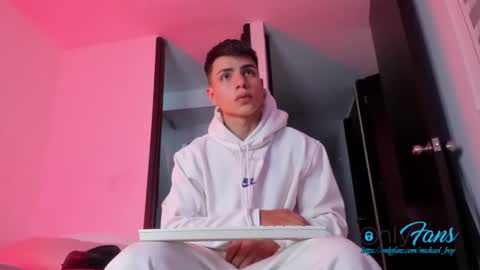 Michael Boy online show from October 31, 8:20 pm