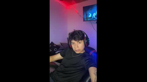 michael independent model  online show from January 30, 8:21 pm